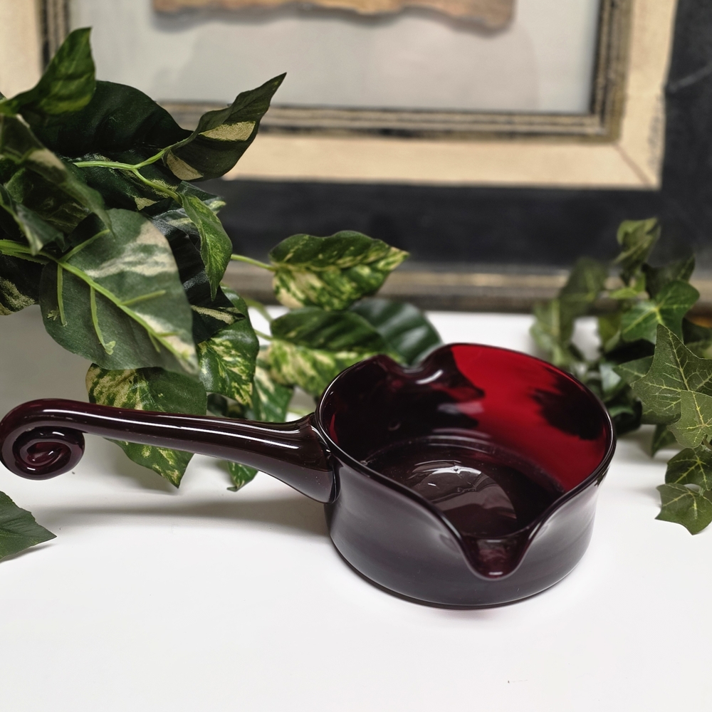Red Glass Saucepan